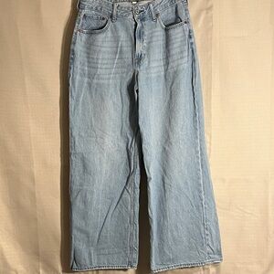 Abercrombie & Fitch - Curve Love - The Wide Leg - High Rise - Light Wash